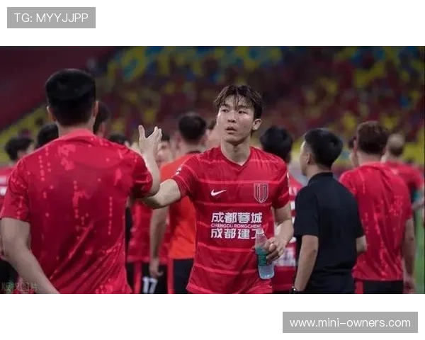 蓉城放行元敏诚签铁人三年约